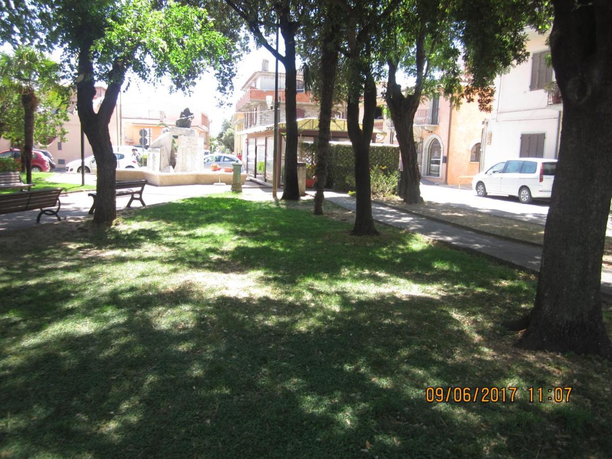 Apartament The Square Orosei Zewnętrze zdjęcie